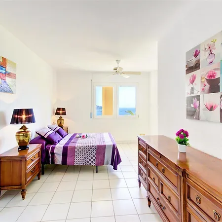 Pretty With Balcony Apartment *