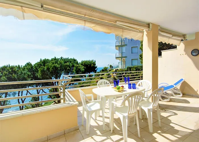 In Near Lägenhet Rosas